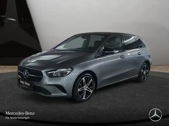 Mercedes-Benz B 220