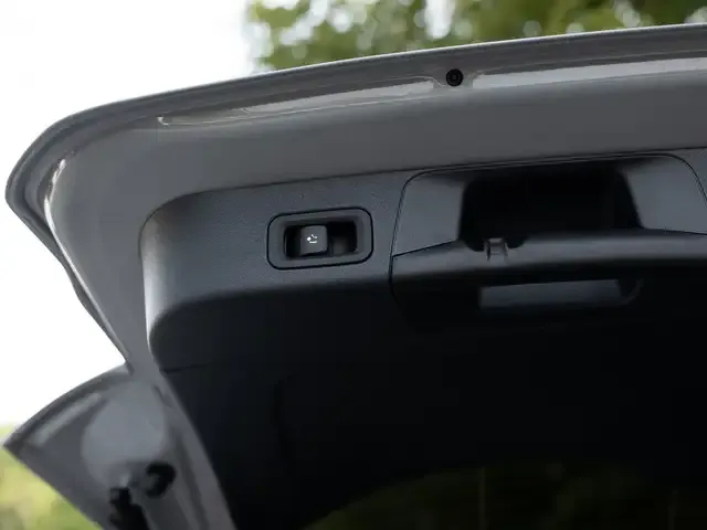 Mercedes-Benz GLB 220