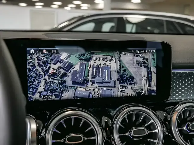 Mercedes-Benz GLB 200