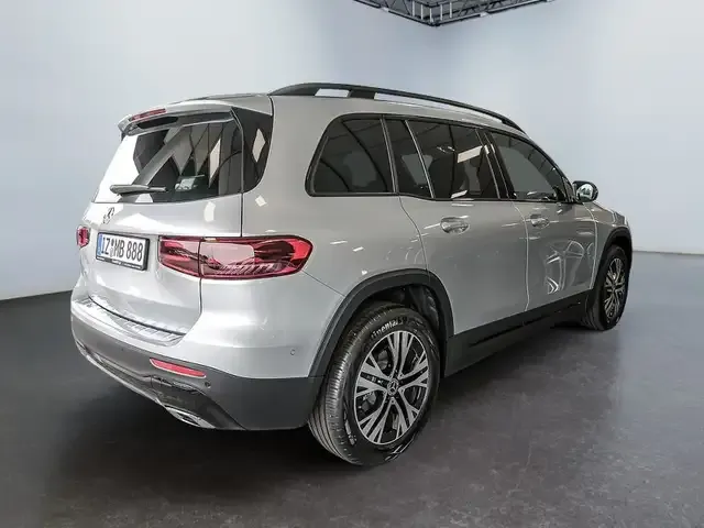 Mercedes-Benz GLB 200