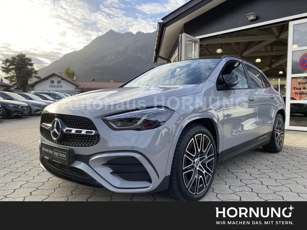Mercedes-Benz GLA 200