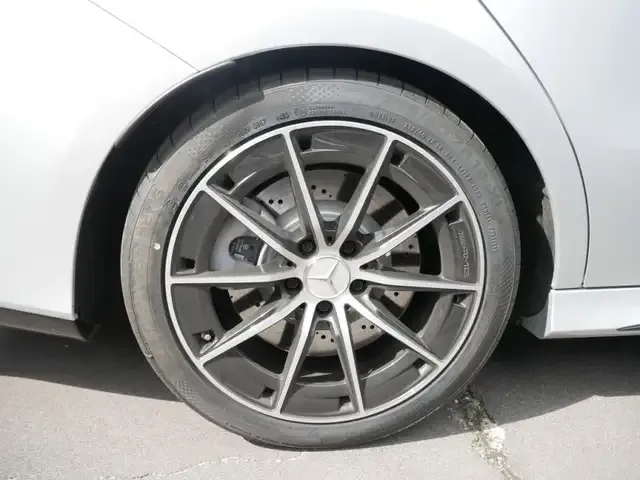 Mercedes-Benz Sonstiges