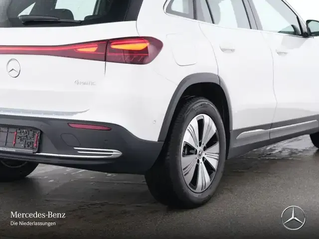 Mercedes-Benz EQA 300
