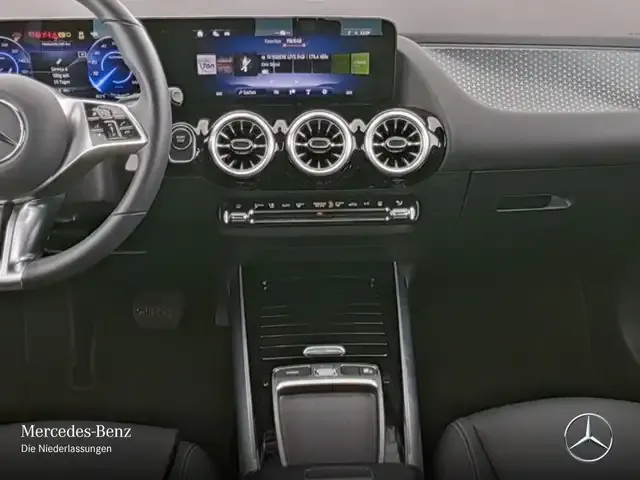 Mercedes-Benz EQA 300