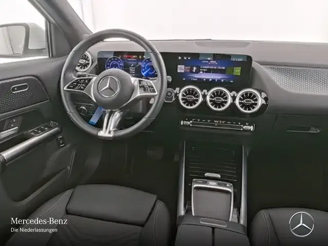 Mercedes-Benz EQA 300