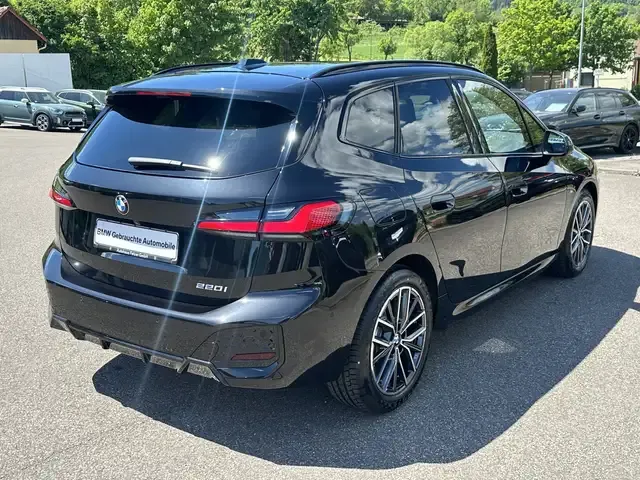 BMW 220