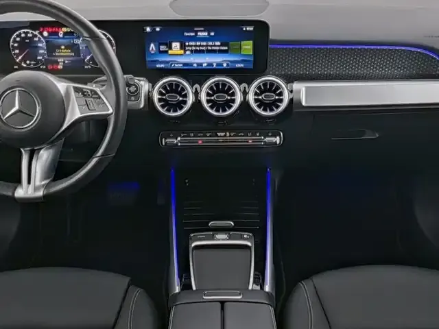 Mercedes-Benz GLB 220