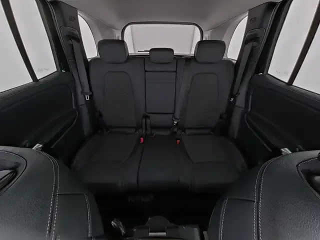 Mercedes-Benz GLB 220