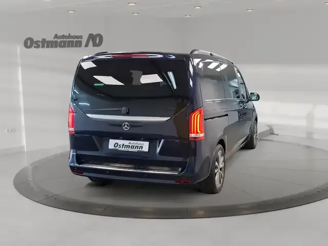 Mercedes-Benz V 250