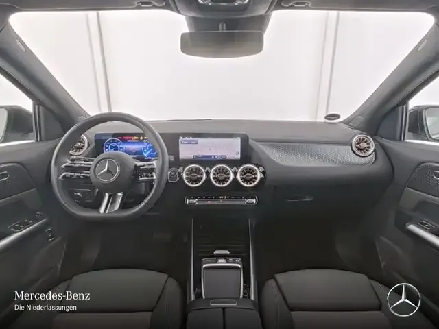 Mercedes-Benz EQA 300