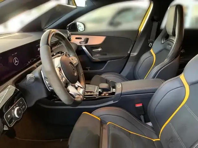 Mercedes-Benz A 45 AMG