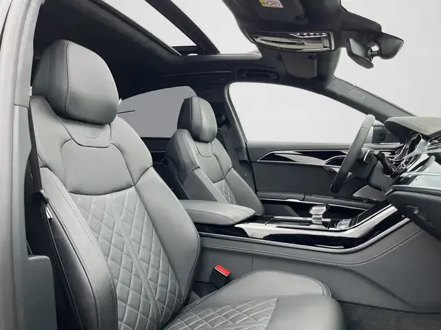 Audi S8