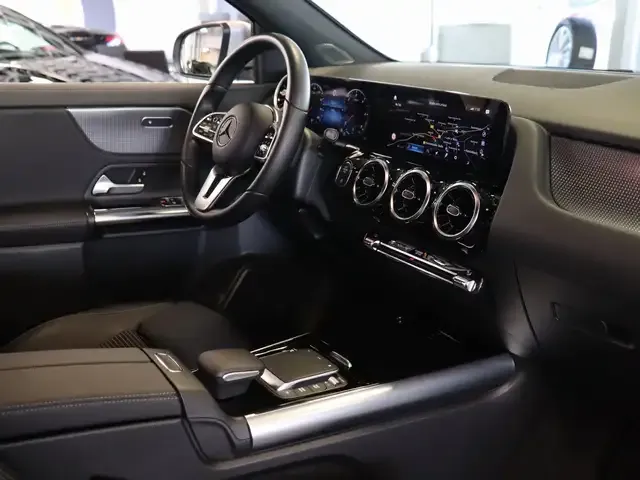 Mercedes-Benz GLA 180