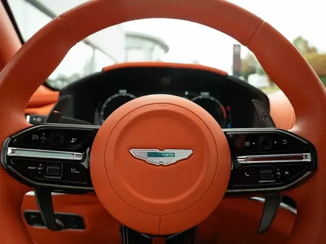 Aston Martin DBX