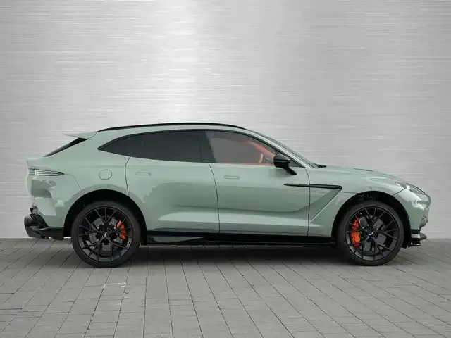 Aston Martin DBX