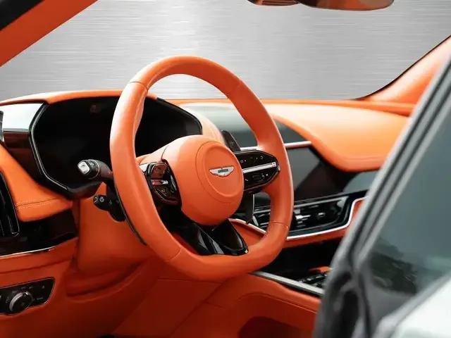 Aston Martin DBX