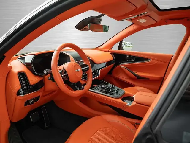 Aston Martin DBX