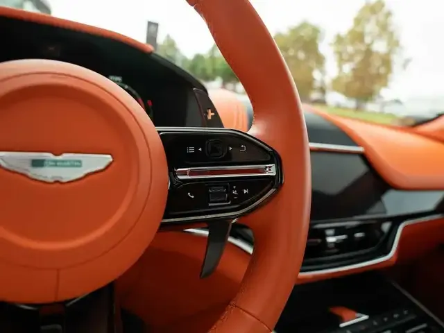 Aston Martin DBX