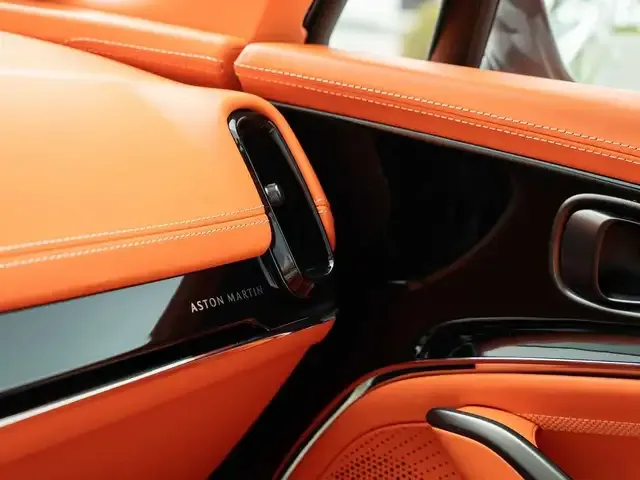 Aston Martin DBX