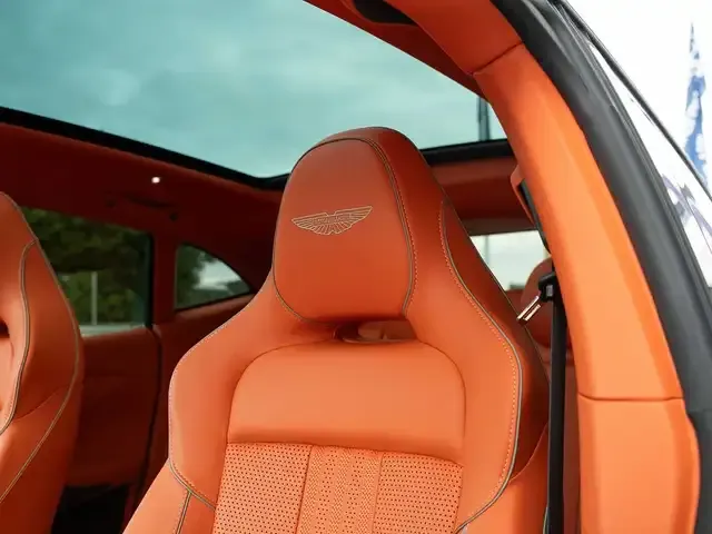 Aston Martin DBX