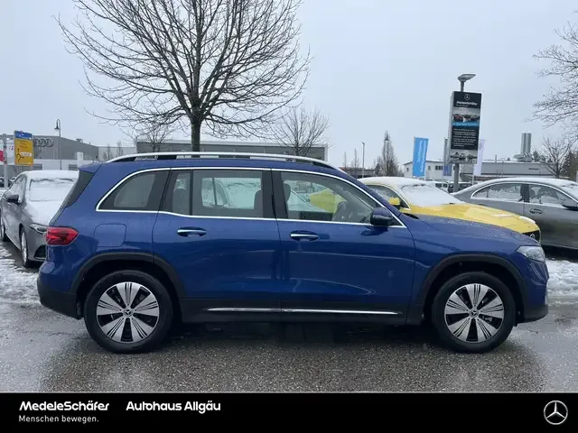 Mercedes-Benz EQB 300