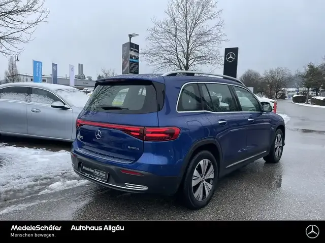 Mercedes-Benz EQB 300