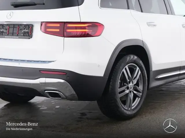 Mercedes-Benz GLB 200