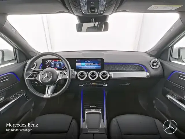 Mercedes-Benz GLB 200