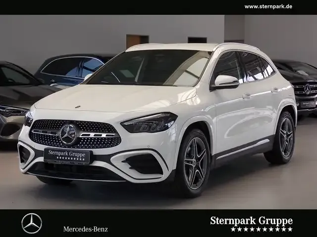 Mercedes-Benz GLA 220