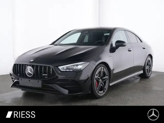 Mercedes-Benz CLA 35 AMG