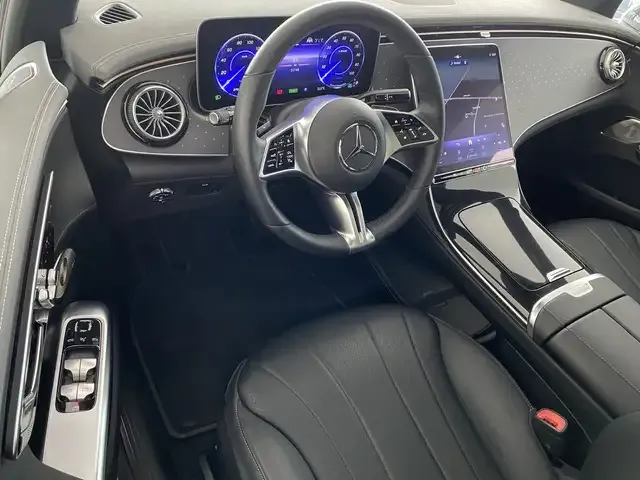 Mercedes-Benz EQE 300