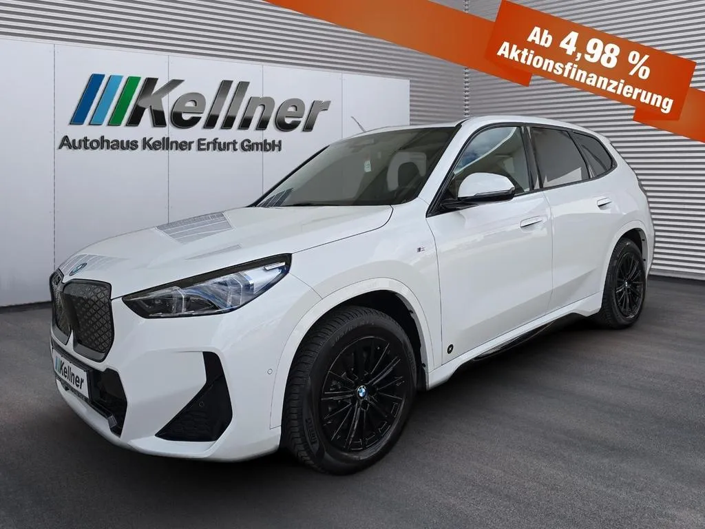 BMW iX1