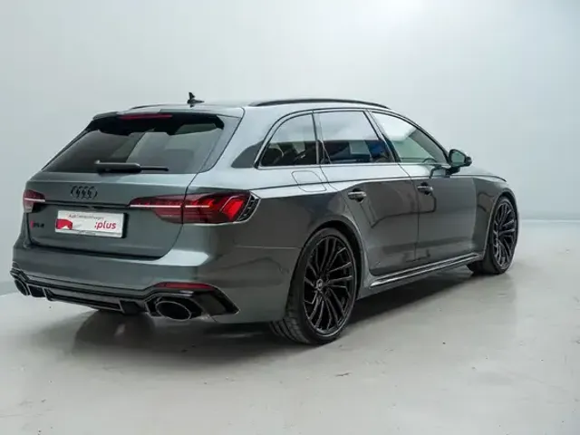 Audi RS4