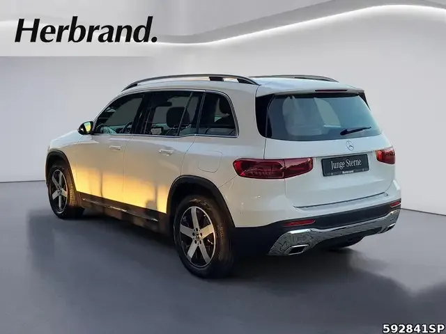 Mercedes-Benz GLB 200