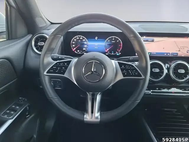 Mercedes-Benz GLB 200