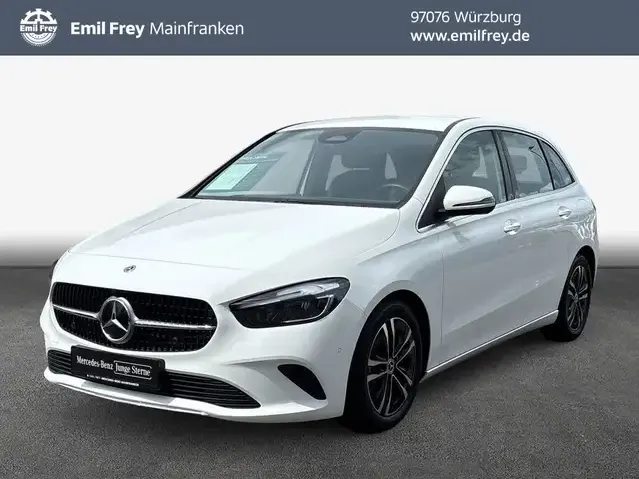 Mercedes-Benz B 180