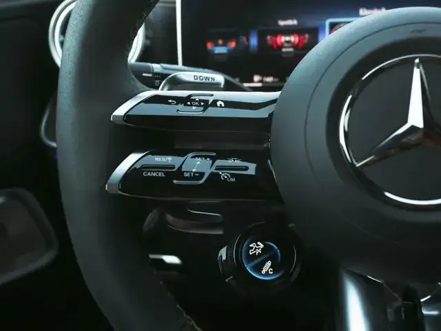 Mercedes-Benz C 63 AMG