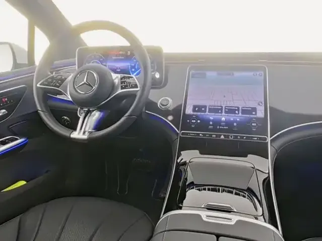 Mercedes-Benz EQE 300