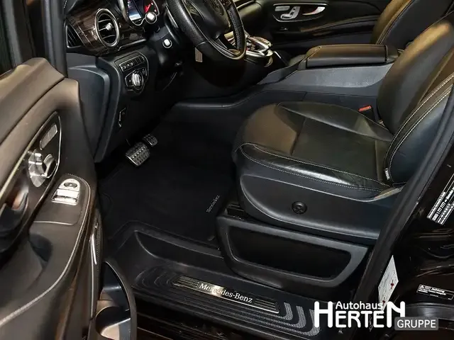 Mercedes-Benz V 250