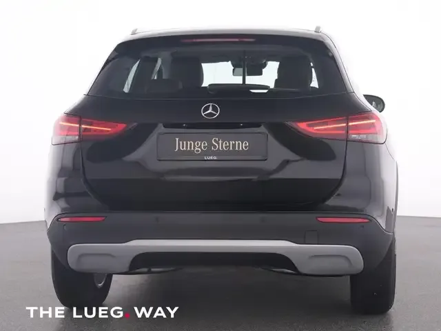 Mercedes-Benz GLA 180
