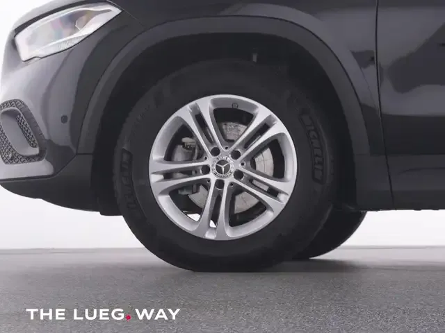 Mercedes-Benz GLA 180