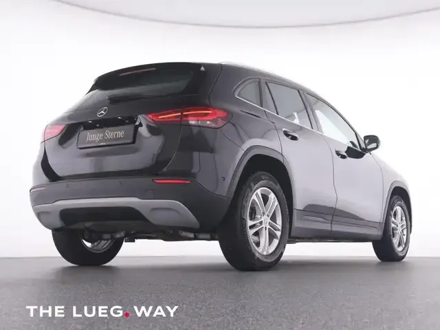 Mercedes-Benz GLA 180
