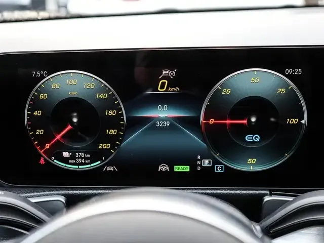 Mercedes-Benz EQB 350