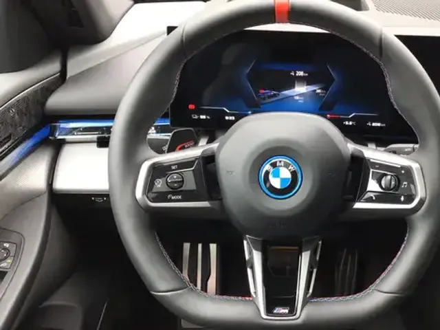 BMW i5