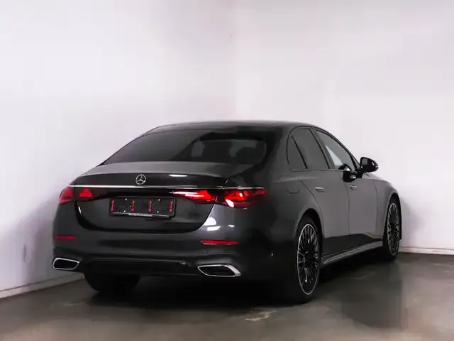 Mercedes-Benz E 200