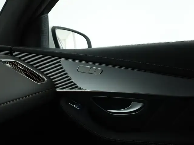 Mercedes-Benz EQC 400