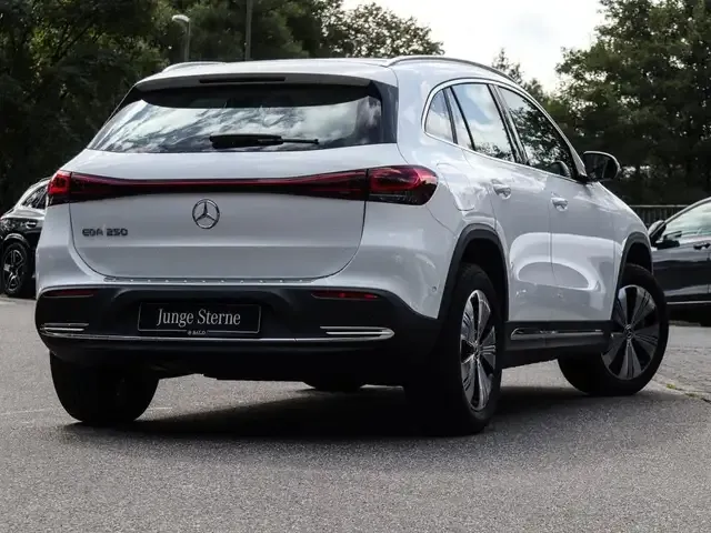 Mercedes-Benz EQA 250