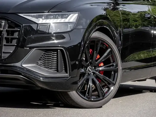 Audi SQ8