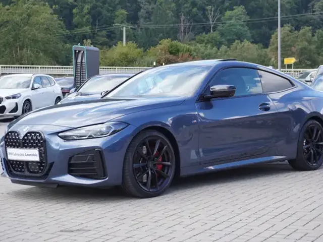 BMW 440