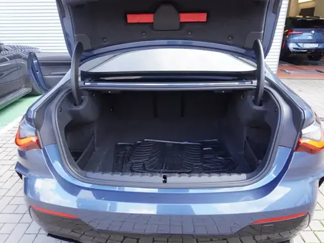 BMW 440